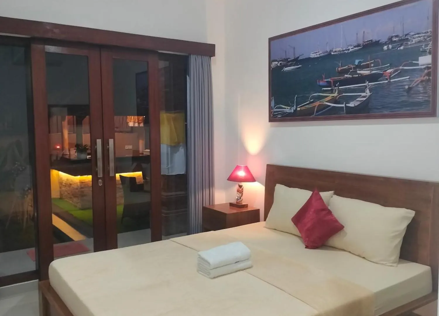 D&D Homestay Pesanggaran Indonesia